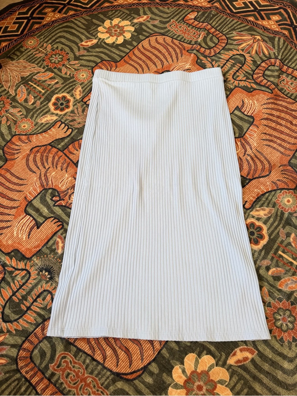Old Navy White Ribbed Midi Skirt - Sleek Knit Pencil Style